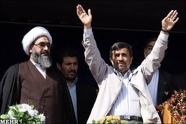 سفر احمدی نژاد به بوشهر(تصویری)