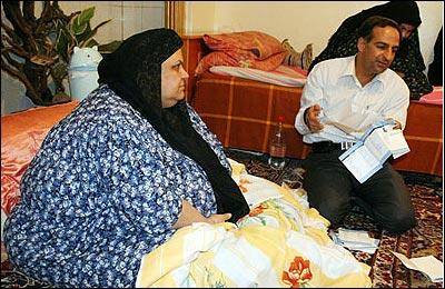 معالجه چاق ترین زن خوزستان ادامه دارد