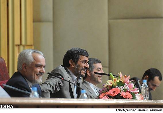چهره ای که از این پس او را در کنار احمدی نژاد می بینید/عکس