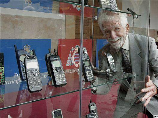 ۳۸ سال از برقراری اولین تماس شخصی با تلفن همراه گذشت