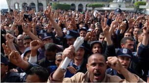بوتفلیقه: قانون اساسی الجزایر اصلاح می شود