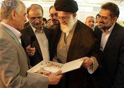 حاشیه​های بازدید رهبر معظم انقلاب از نمایشگاه کتاب تهران