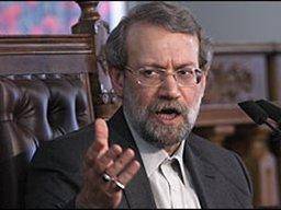 نامه لاريجانی به احمدی نژاد؛ واگذاری حق تصميم‌گيری در امور نفت به کارگروه ويژه مغاير قانون است