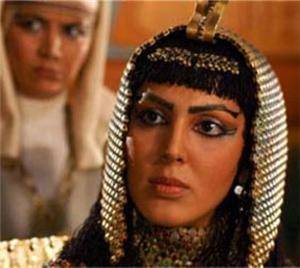 پاسخ رهبری به سوال ضرغامی درباره آرایش همسر فرعون در سریال یوسف