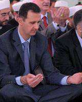 بشار اسد در حال دعا/ عکس