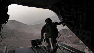 پنج سرباز ناتو در انفجار بمب در غزنی کشته شدند