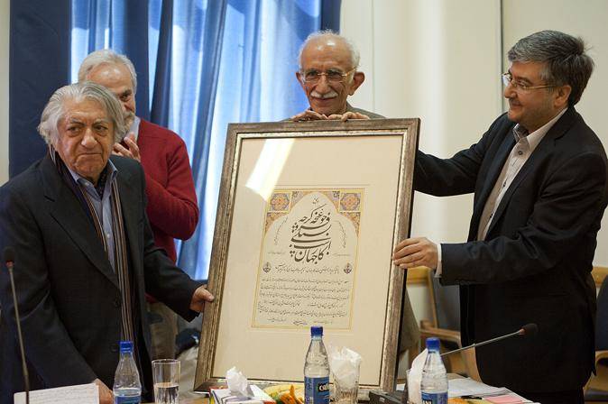 شورای عالی خانه هنرمندان ایران با حضور عزت اله انتظامی تشکیل شد