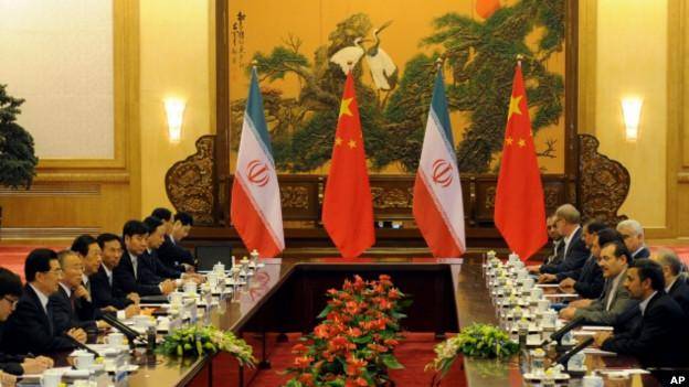 چین ایران را به 'انعطاف‌پذیری و واقع‌گرایی' در مذاکرات هسته‌ای فراخواند