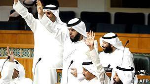 دادگاه قانون اساسی کویت انتخابات اخیر این کشور را غیرقانونی خواند