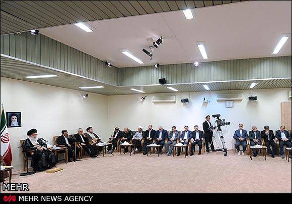 دیدار رئیس جمهور و اعضای هیات دولت با رهبر معظم انقلاب (گزارش تصویری)