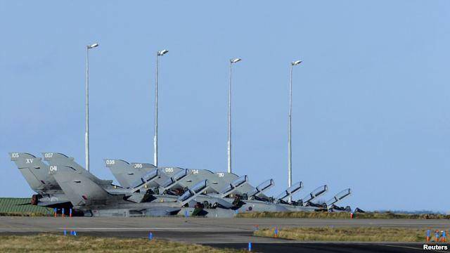اينديپندنت: بريتانيا اعزام جنگنده های تايفون به خليج فارس را بررسی می کند