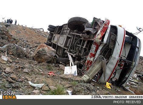 اتوبوس راهیان نور دختران دانش آموز سیستانی واژگون شد/ 14 نفر زخمی شدند  (۳ نظر)