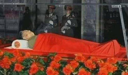 تصویری از جسد مومیایی رهبر کره‌ شمالی