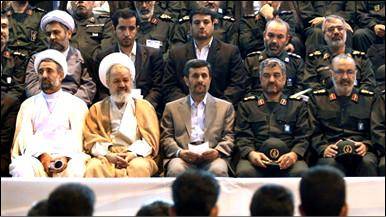 انتقاد سایت روزنامه ایران از 'حمله' سپاه پاسداران به رئیس جمهور 