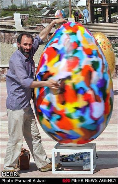 گزارش تصویری/ جشنواره تخم مرغ های رنگی در بوستان «آب و آتش» تهران