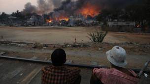 گسترش مقررات منع تردد با ادامه خشونت ها در برمه