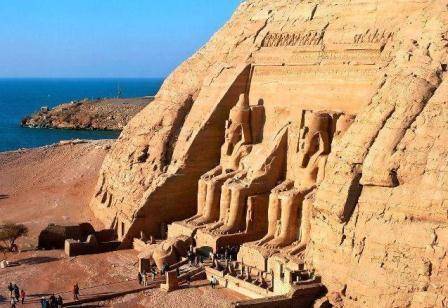 جزئیات سفر گردشگران ایرانی به مصر: زیارت از دور مسجد حضرت زینب