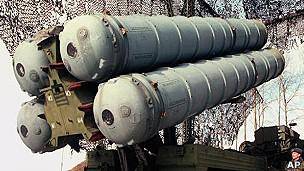روسیه سیستم دفاع ضد موشکی اس-۳۰۰ را در اختیار سوریه قرار می‌دهد