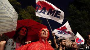 اعتصاب عمومی، بخش‌های دولتی یونان را به تعطیلی کشاند