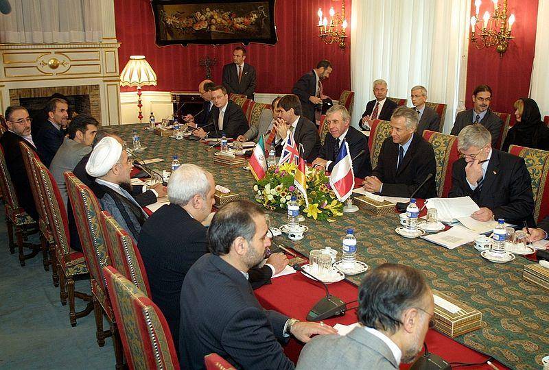 اولین مذاکره هسته‌ای ایران/ عکس