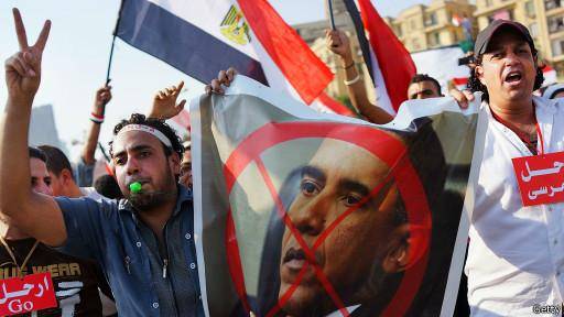 اوباما و تحولات مصر؛ دوراهی کودتا و کمک‌های میلیاردی