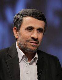 اولین های احمدی نژاد در مصاحبه تلویزیونی: حضور در مرز اسرائیل/ بیشترین پرواز با هلی کوپتر و هواپیما/ مطرح کردن نام امام زمان در دنیا