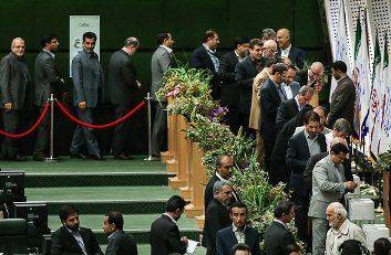 طنز عجیبی به نام "رأی ممتنع" در مجلس شورای اسلامی