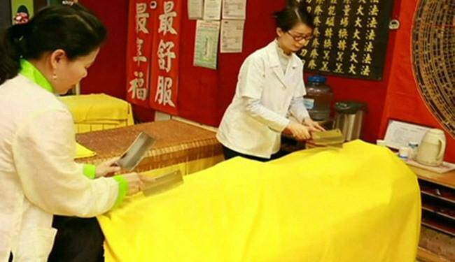 ماساژ ساطوری در تایوان/عکس
