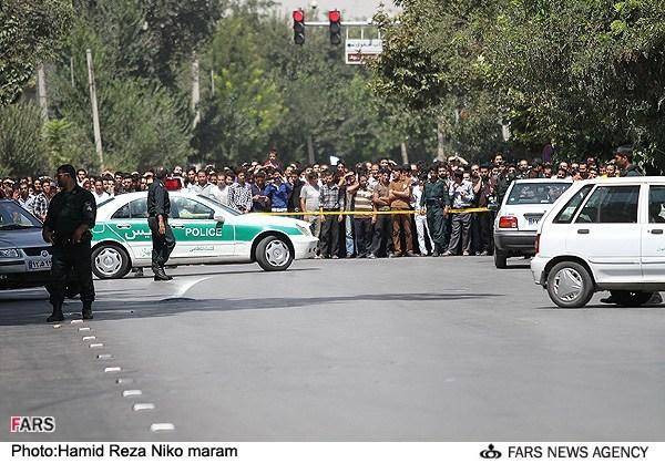 تصاویر/ گروگان‌گیری در طلافروشی