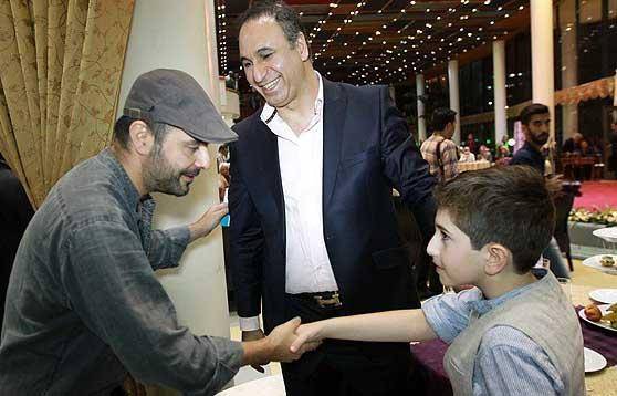 خوش‌وبش مصفا با پسر فرخ‌نژاد/عکس