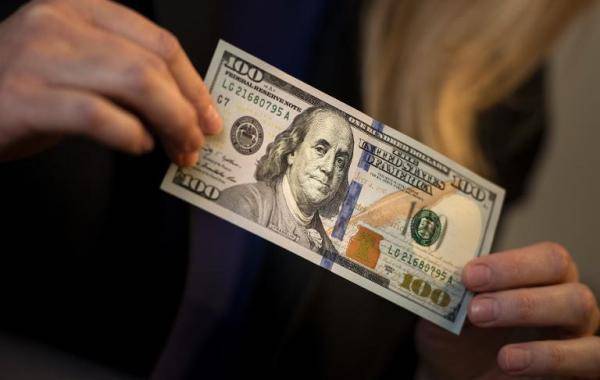 چاپ دلارهای جدید در اوج بحران آمریکا