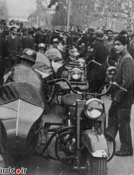 عکس/مانور نیروهای موتوری در تهران قدیم