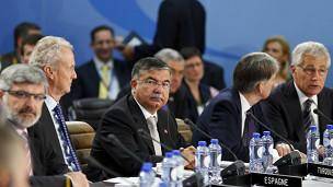 وزیران دفاع ناتو: اظهارات کرزی درباره ناتو واقع‌بینانه نیست