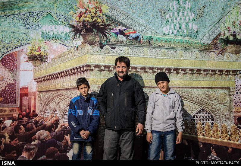 تصاویر/عکس یادگاری زائران امام رضا (ع)