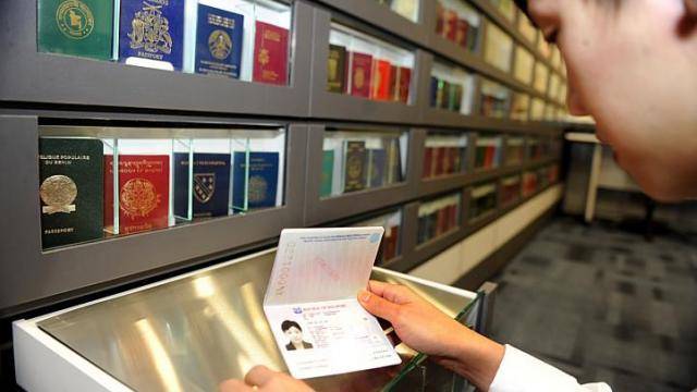 رتبه گذرنامه ایرانی؛ همنشین آنگولا، جیبوتی و میانمار!