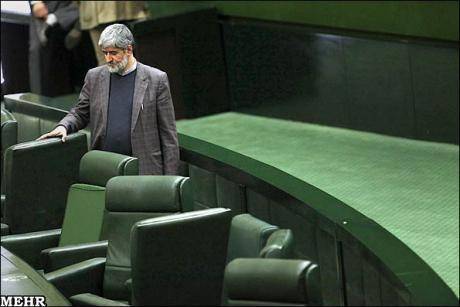 دولت روحانی باید به عقب‌نشینی‌ها پایان دهد