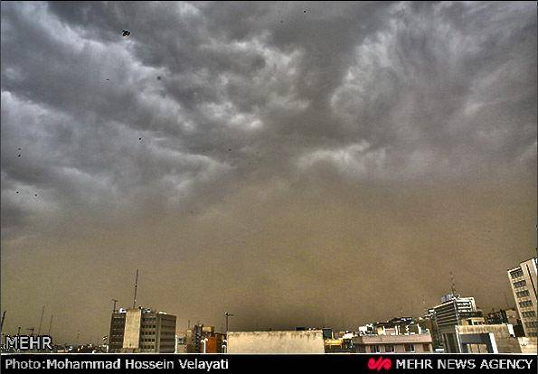 لحظه هجوم طوفان امروز به تهران/تصاویر