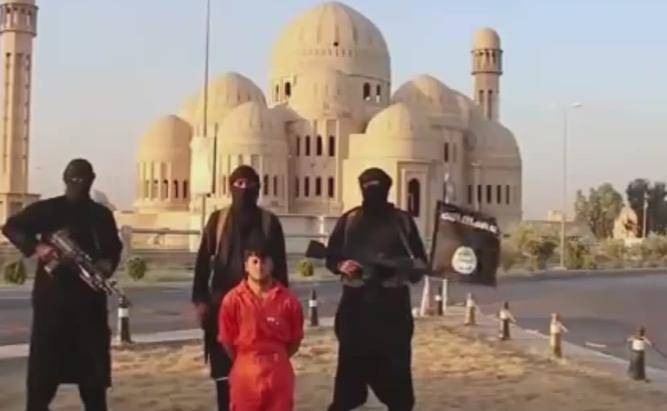 انتشار ویدیوی 'بریده شدن سر یک مرد کرد' توسط پیکارجویان دولت اسلامی