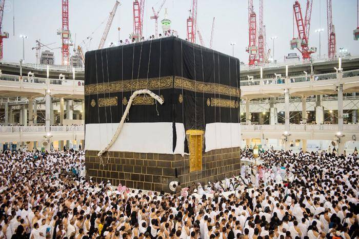 پرده خانه خدا نو شد/تصاویر