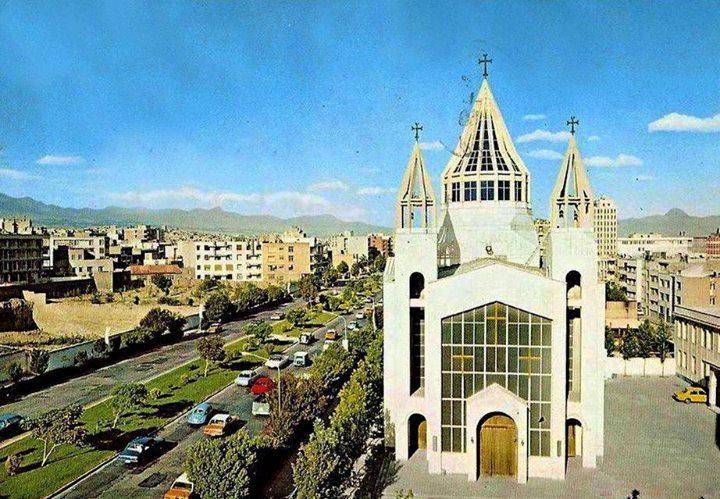 خیابان کریم خان تهران دهه 50 (عکس)