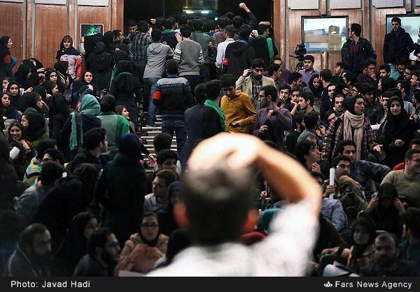 گزارش تصویری/ حضور سبز دانشجویان در مراسم ۱۶ آذر دانشگاه تهران