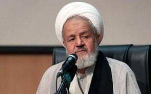 نماینده خامنه‌ای در سپاه: رئیس جمهوری تنها می تواند با احکام خدا "بازی" کند
