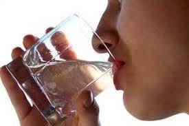20:38 - به این 7 دلیل روزانه یک لیوان آب جوش بخورید!