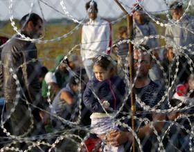 پناهجویان؛ بزرگ‌ترین بحران انسانی اروپا پس از جنگ جهانی دوم/ داعش: پناهجویان به سرزمین اسلامی بیایند