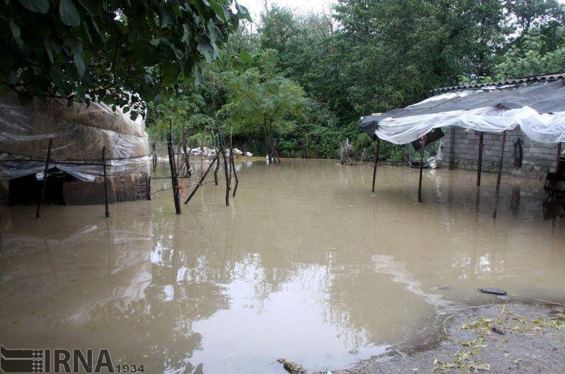 عکس/ باران و آبگرفتگی در آستارا و سنندج