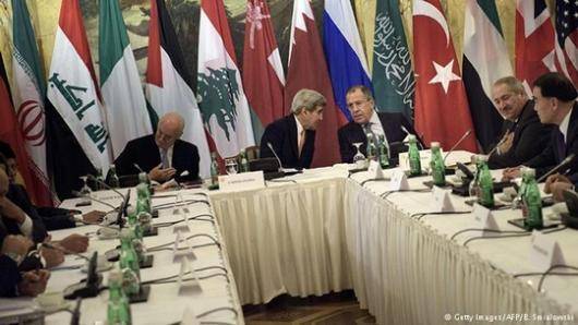 نشست وین با قرارهایی برای برگزاری‌ انتخابات در سوریه و بدون توافق بر سر سرنوشت اسد به پایان رسید. روسیه، ایران و آمریکا در مورد خروج اسد از قدرت توافق ندارند اما برای راه‌های سیاسی تلاش می‌کنند