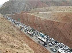 ترافیک‌ سنگین در محور مهران‌-ایلام/ کاهش دما و بارش‌ برف‌ ‌در استان ایلام