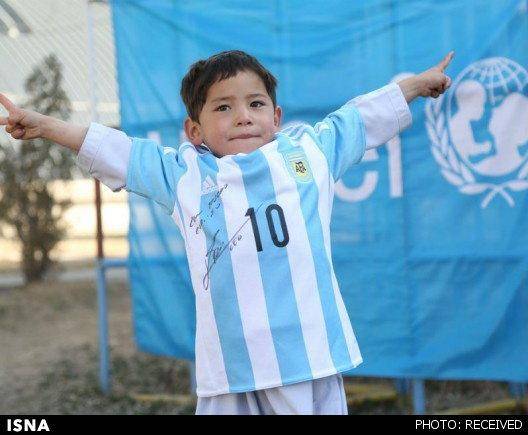 مسی قولش به کودک افغان را عملی کرد +عکس