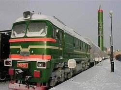 روسیه «قطار پرتاب موشک اتمی» می‌سازد +عکس