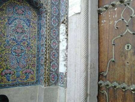 سرقت شبانه ۵ کاشی از مسجد نصیرالملک شیراز + عکس